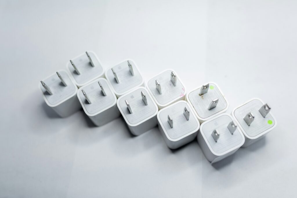 Plan your trip to Italy with the Best Travel Adapter For Italy. Find out which one suits your devices and travel style.